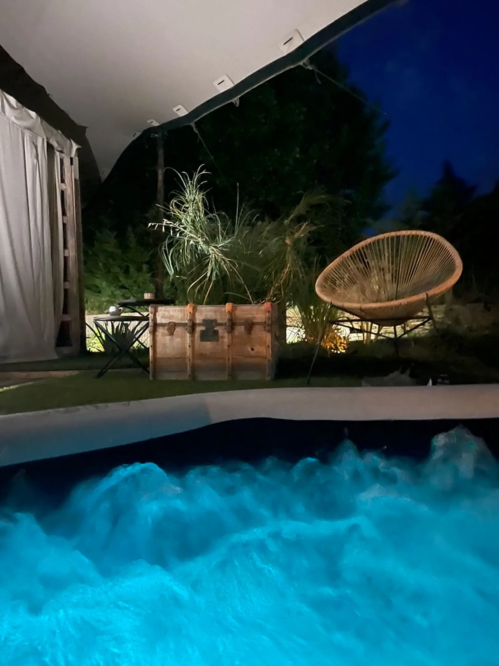 Lodge insolite avec jacuzzi privatif dans le Verdon (Var)