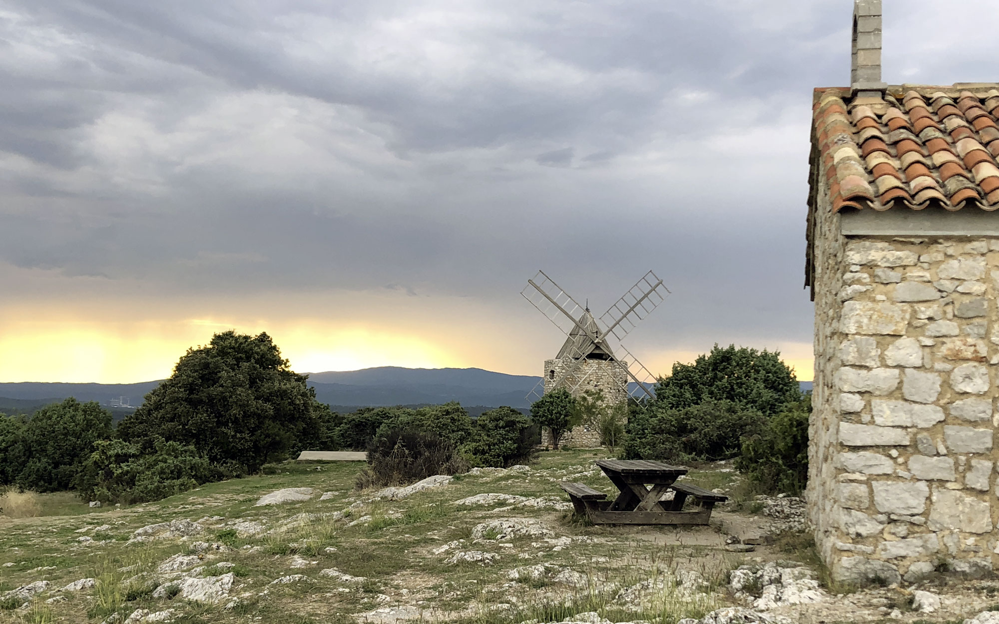 moulin de saint julien le montagnier